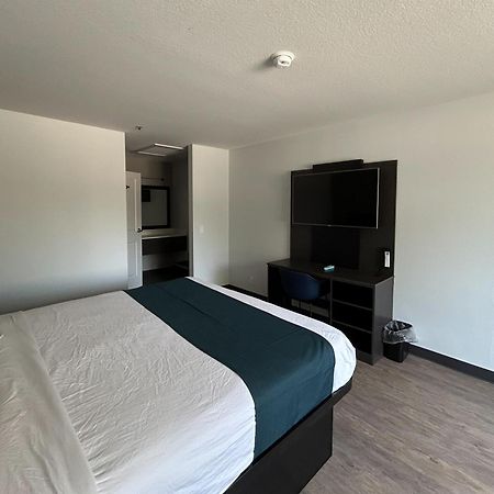 Studio 6 Lake Elsinore, Ca ภายนอก รูปภาพ