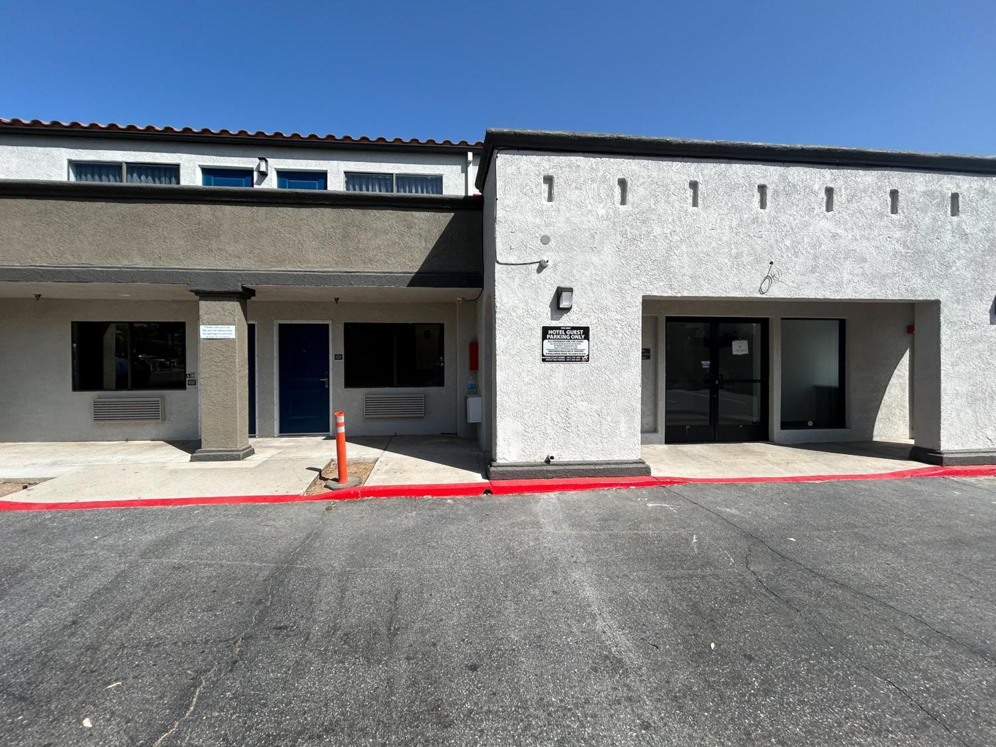 Studio 6 Lake Elsinore, Ca ภายนอก รูปภาพ